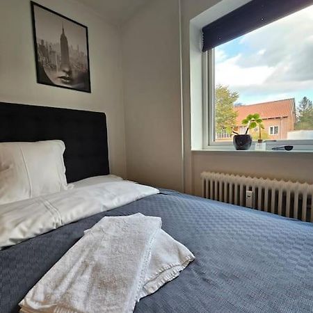 Lejlighed Med Altan Og Gratis Parkering Aalborg Exterior foto