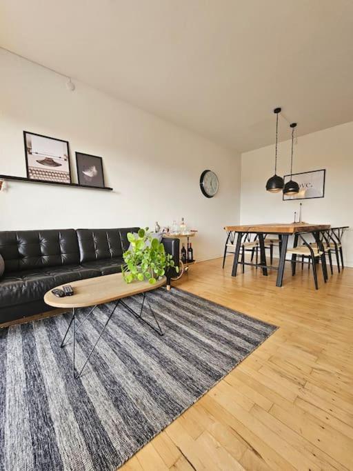Lejlighed Med Altan Og Gratis Parkering Aalborg Exterior foto